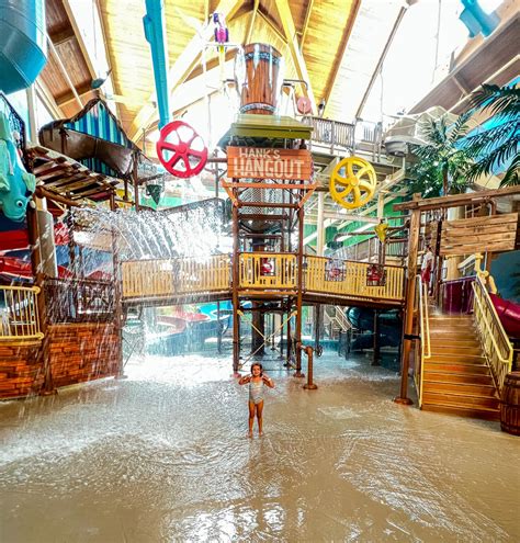 Castaway bay sandusky - From bodysurfing on 3-foot waves in the 100,000-gallon wave pool to zooming down multistory water slides, there's no shortage of fun to be had at Castaway Bay and its large indoor water park. Families can enjoy a variety of children's activities and spend a great time together. Huge indoor water park: The five-story complex boasts pools and ...